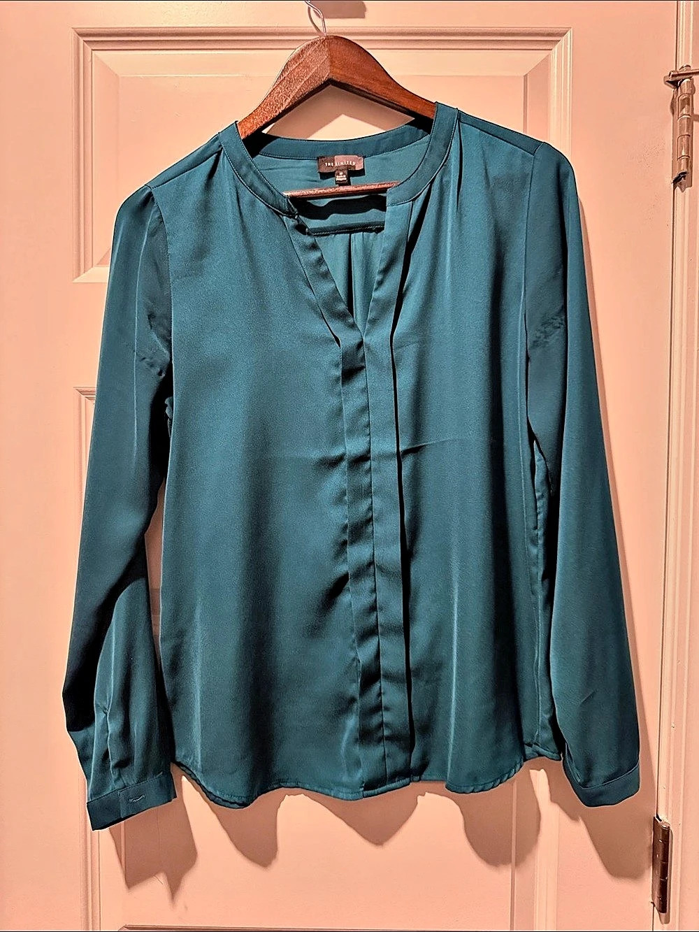 The Limited Emerald Green Long Sleeve Blouse Size Medium Like New
